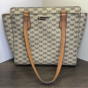 Michael Michael Kors Monogram Tote